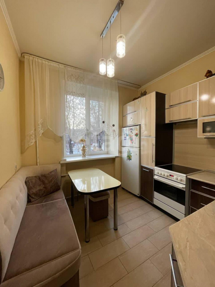 2-комн квартира Максима Горького, 39а
