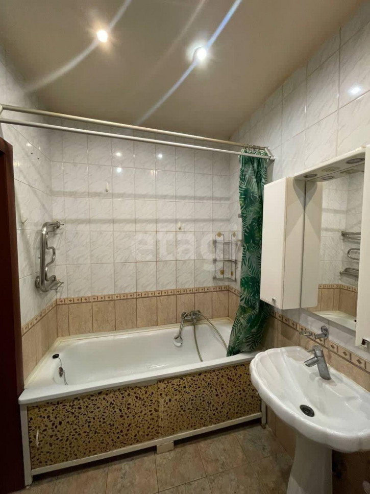 2-комн квартира Максима Горького, 39а