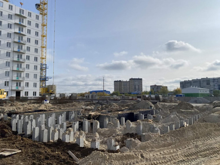 3-комн квартира в новом доме Героев космоса, 9