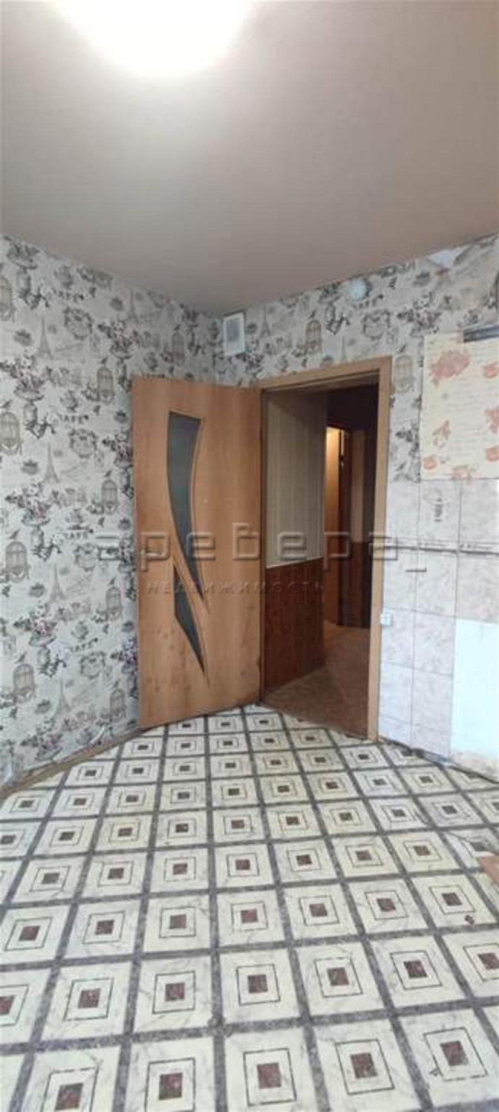 5-комн квартира 26 Бакинских Комиссаров, 26