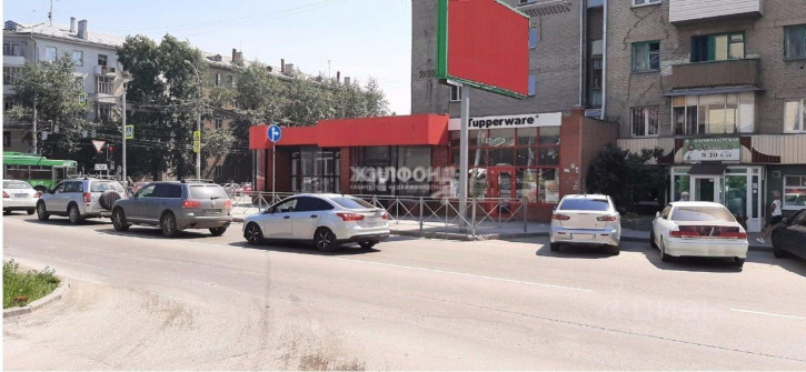 Торговое помещение улица Ватутина, 28,  д. 28 Торговое помещение улица Ватутина, 28,  д. 28