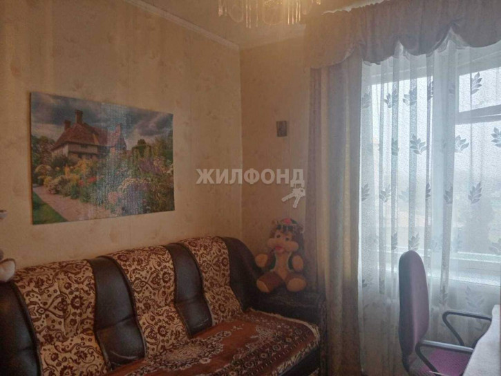 3-комн квартира Строителей улица, д.7