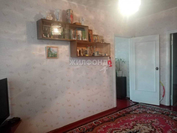 3-комн квартира Строителей улица, д.7