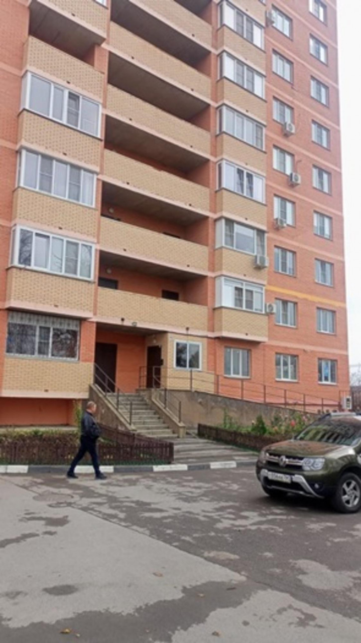 2-комн квартира Шмидта улица, 101