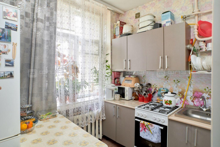 2-комн квартира ул. Декабристов, дом 160 /40