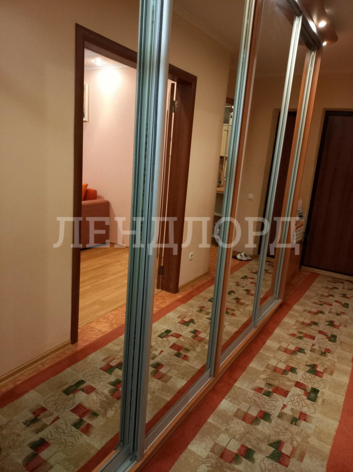 2-комн квартира улица Добровольского, 8/2