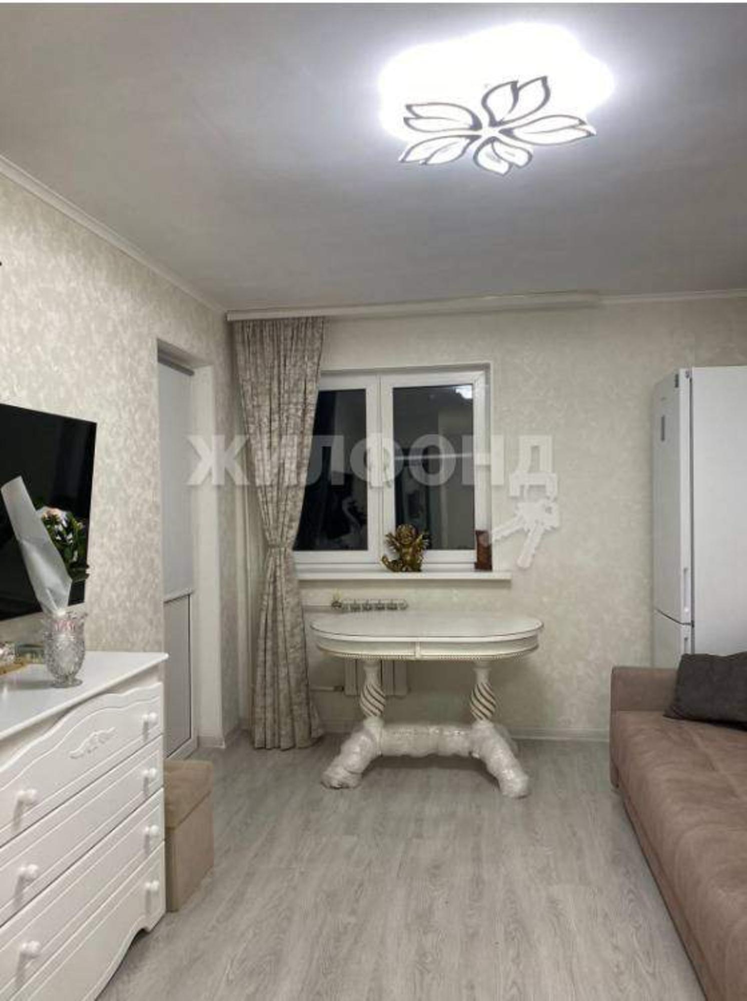 Купить квартиру за 8 800 000 рублей на Тепличная улица, д.75к1