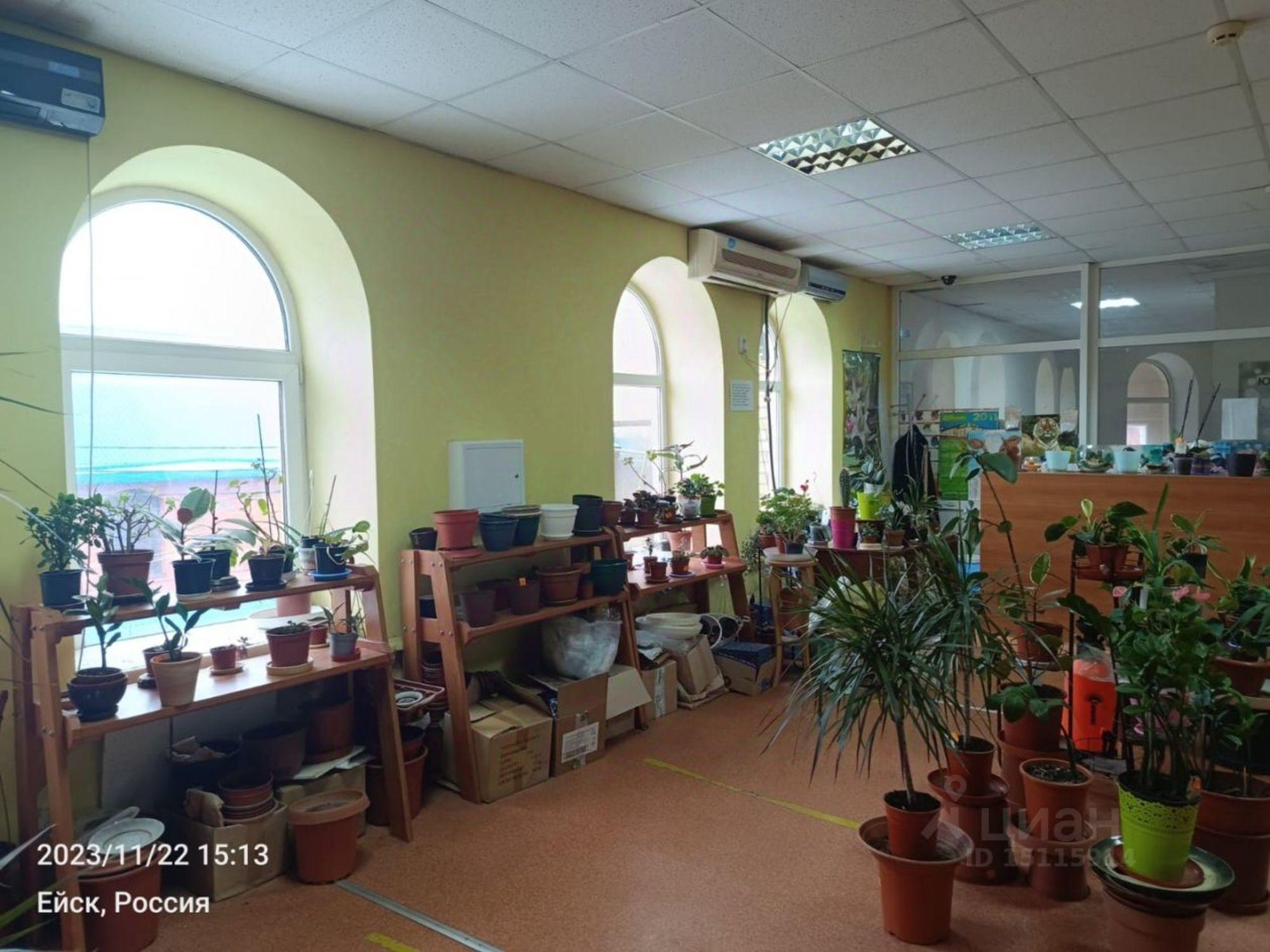 Купить торговое помещение за 5 403 960 рублей на улица Свердлова, 85/3