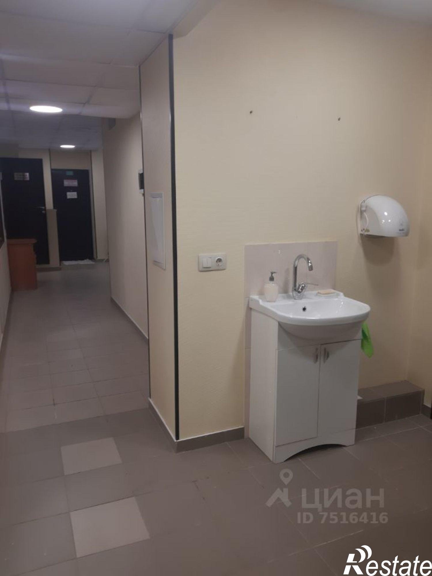 Сдать офис, помещение под офис за 2 436 000 рублей на Октябрьская улица, 159