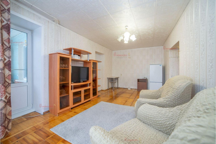 3-комн квартира Крауля 10
