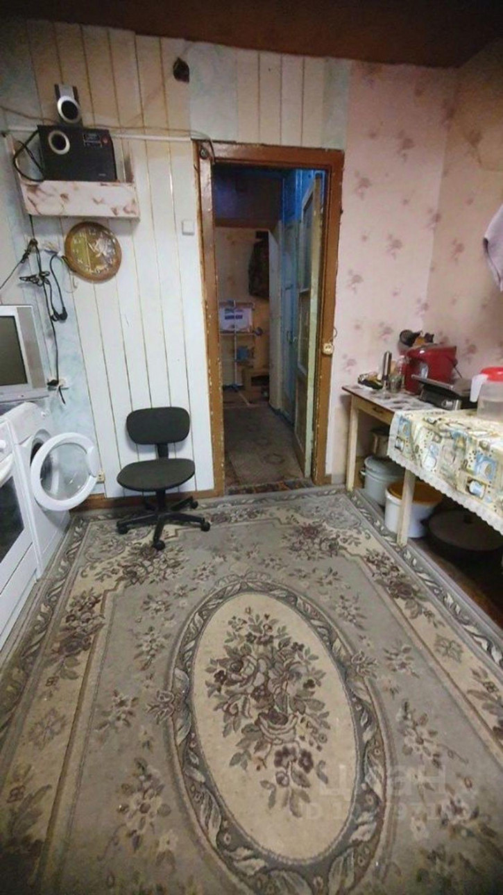 Комната улица Буркова, 29,  д. 29