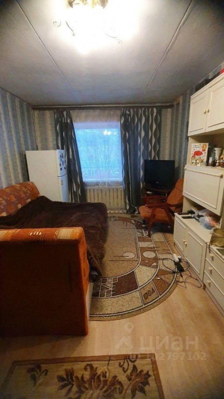 Комната улица Буркова, 29,  д. 29