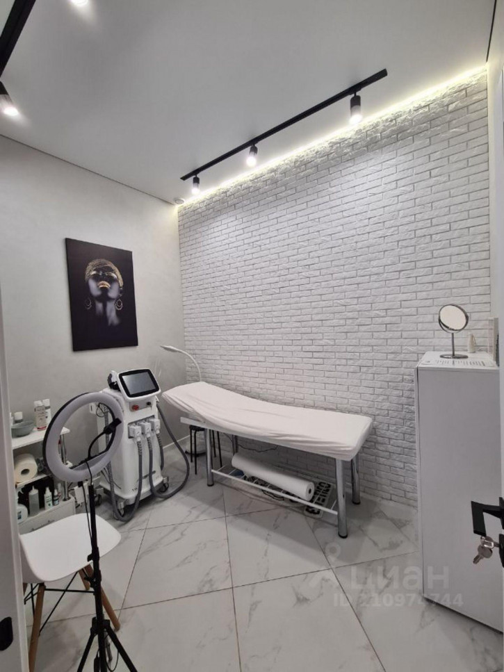 Офис Крестьянская улица, 27 к1,  д. 27 к1