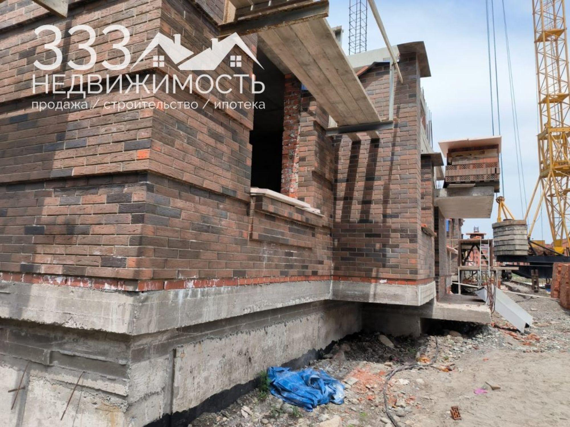 Купить квартиру за 8 136 000 рублей на Героев Отечества пр, 8