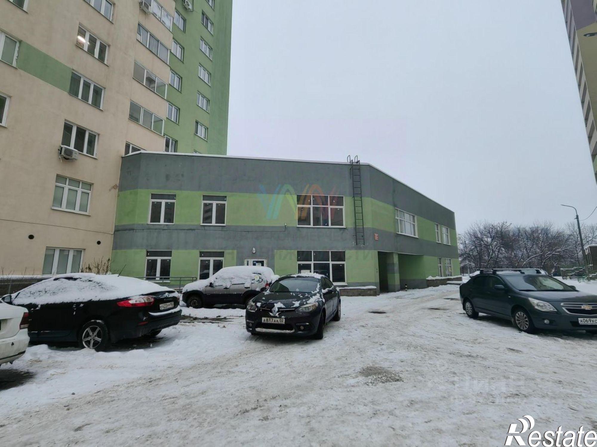 Купить торговое помещение за 20 000 300 рублей на улица Ахметова, 353