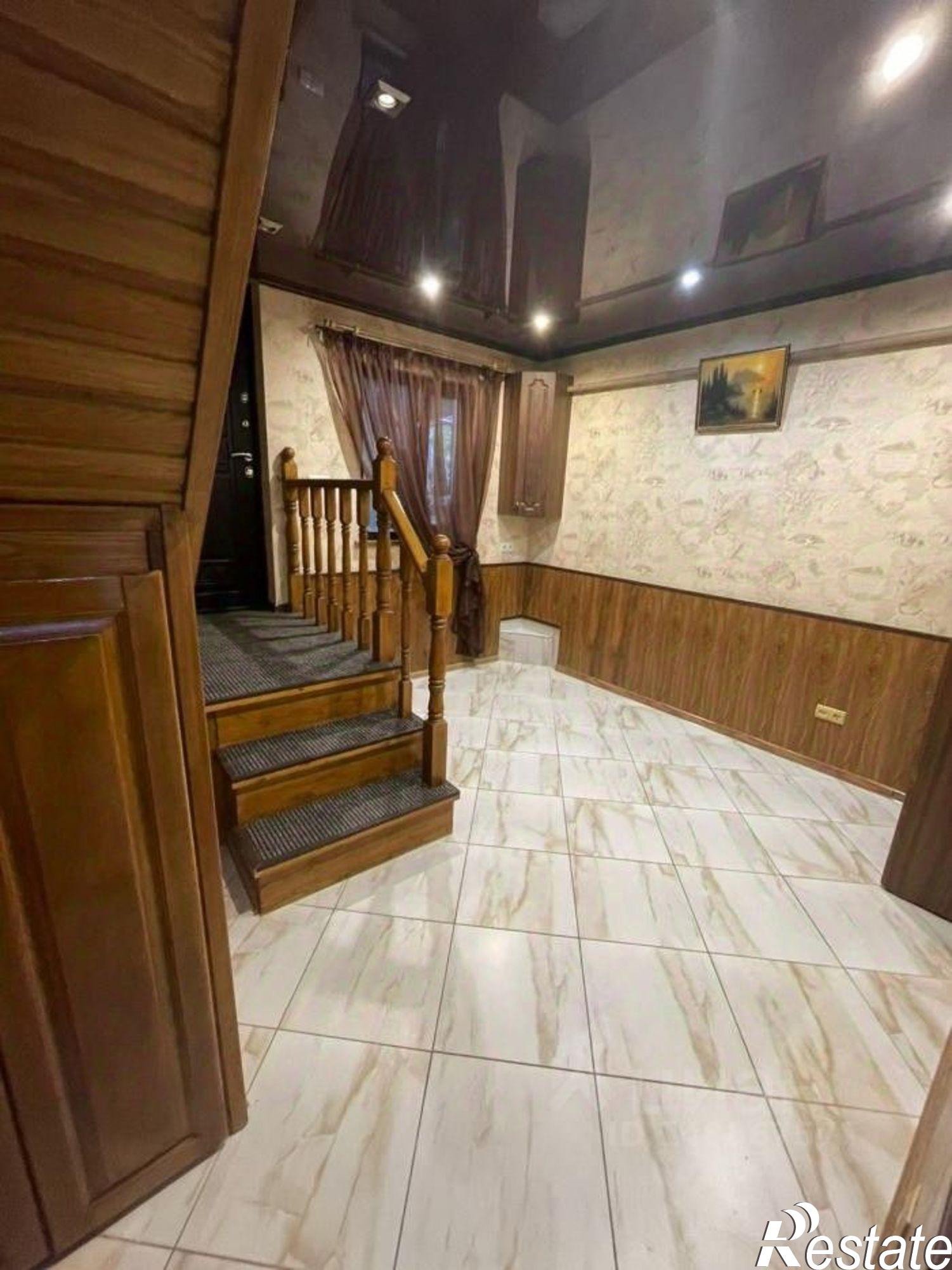 Купить ОСЗ, отдельно стоящее здание за 12 000 100 рублей на улица Маяковского, 15