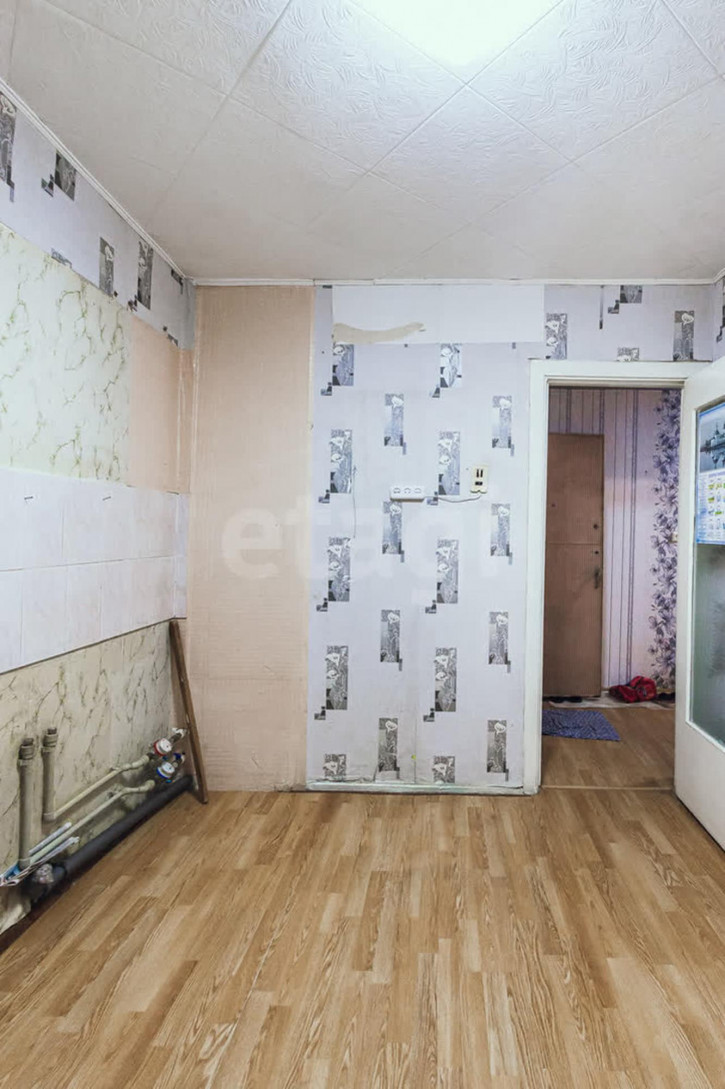3-комн квартира улица Дзержинского, 15