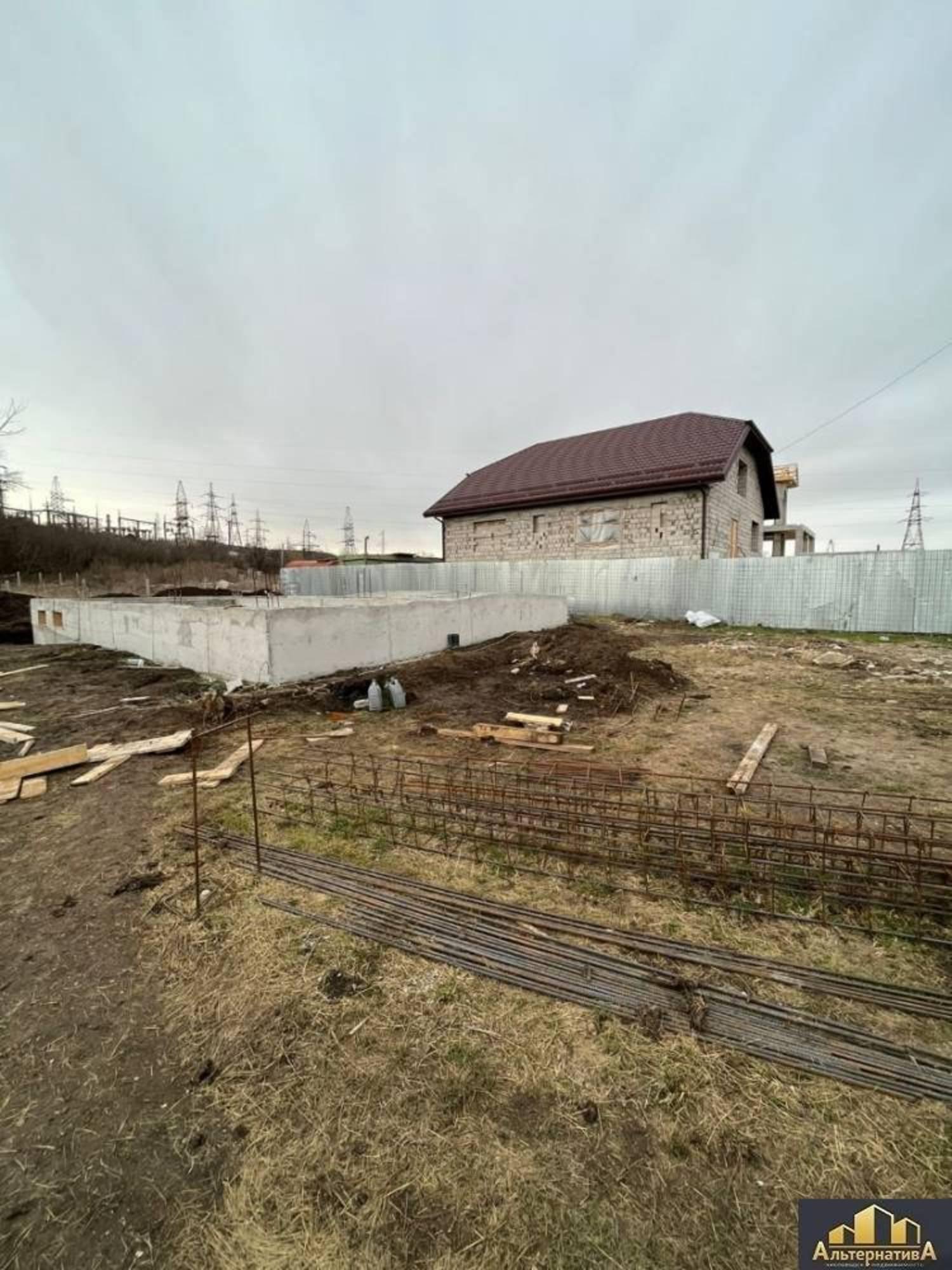 Купить дачу, дом, коттедж за 18 500 000 рублей на Южная ул.