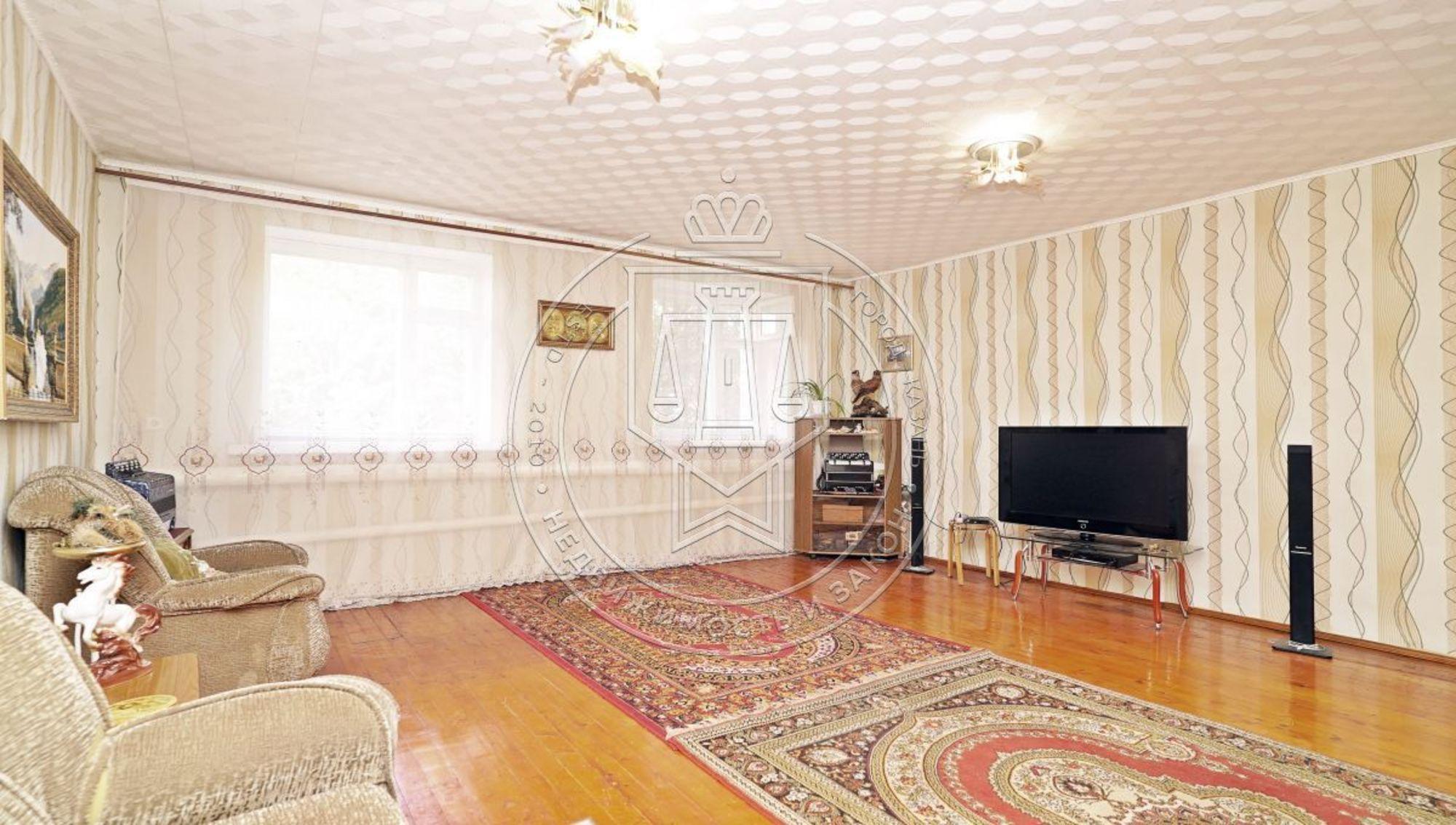 Купить дачу, дом, коттедж за 9 790 000 рублей на ул. Учхозовская-2, 3