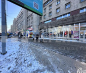 торговое помещение 130 кв м Титова ул, 1