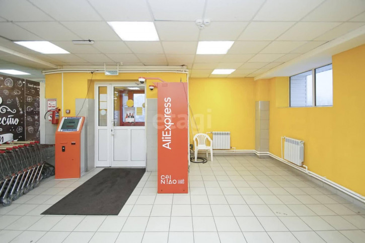 Торговое помещение Космический проспект 32