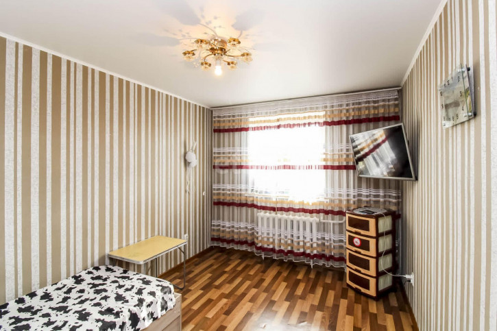 3-комн квартира Судоремонтная, 31