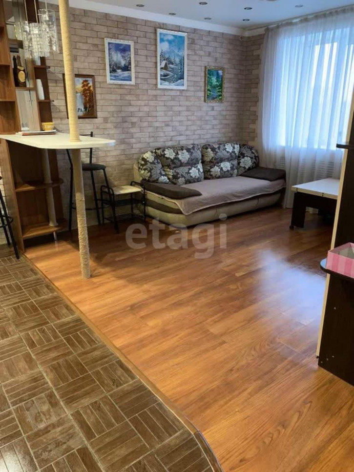 1-комн квартира Мельникайте, 57