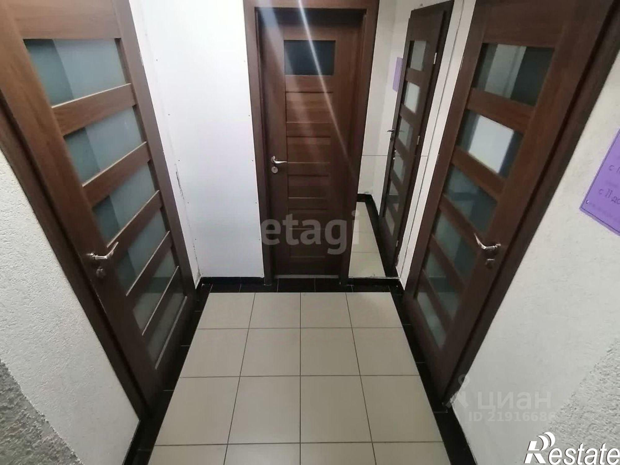 Купить офис, помещение под офис за 15 000 100 рублей на улица Карла Маркса, 10