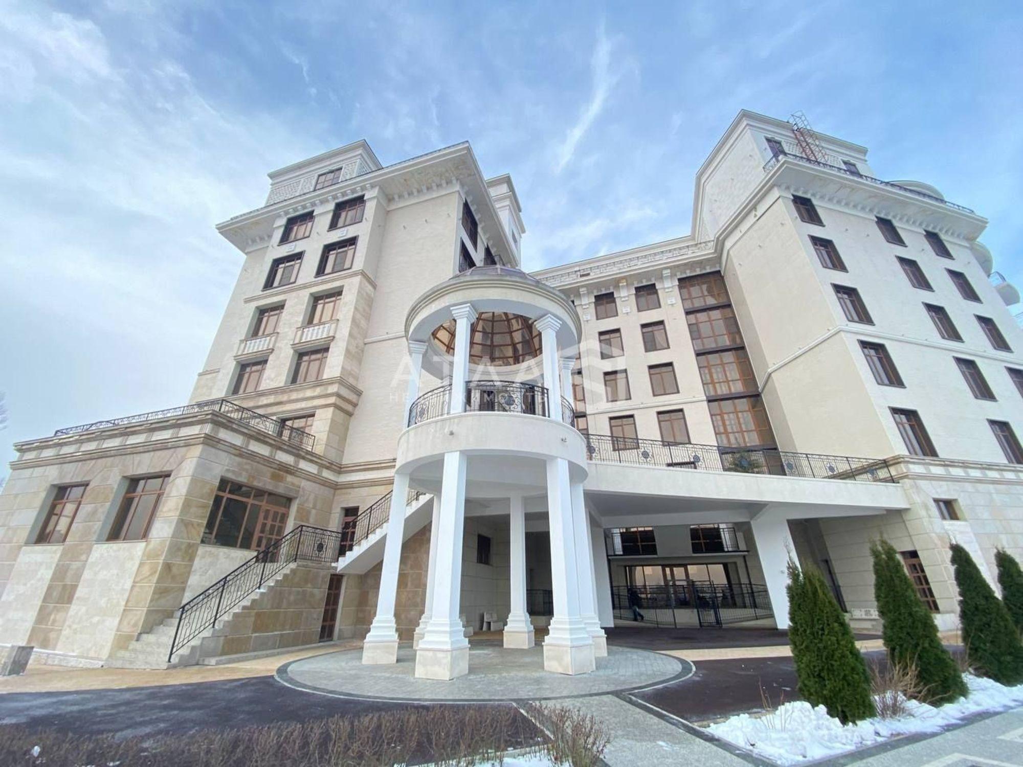 Купить квартиру за 6 850 000 рублей на улицареки Мойки наб, 2Д