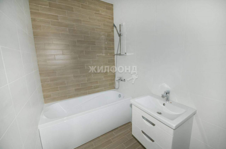 3-комн квартира Горбатова улица, д.18