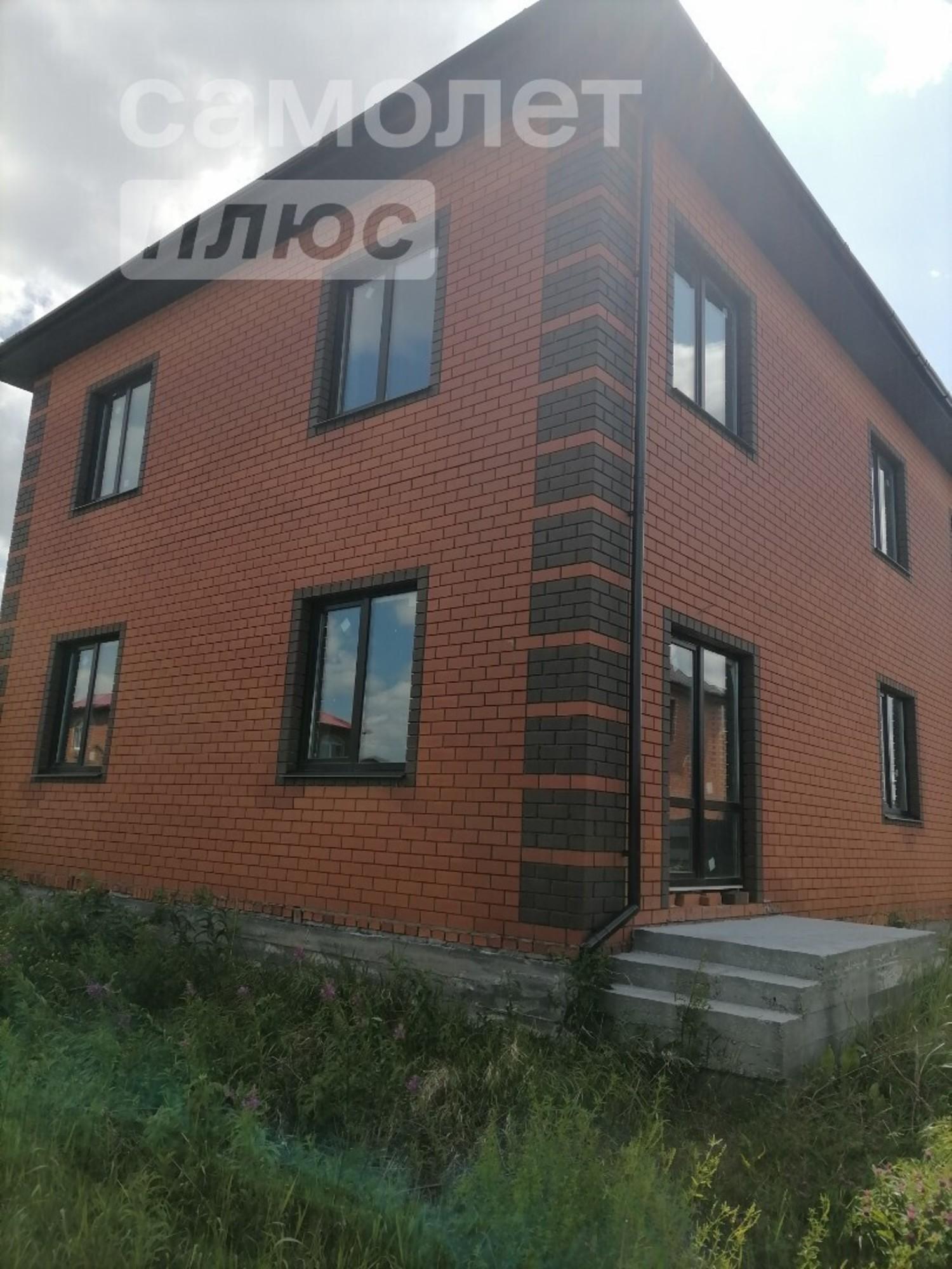 Купить дачу, дом, коттедж за 15 500 000 рублей на Анатолия Секисова, 43а