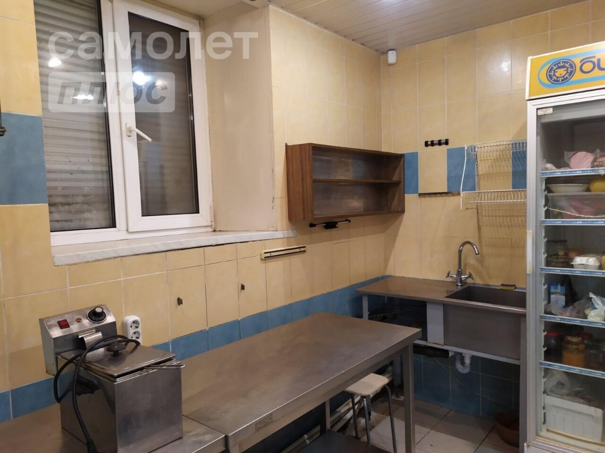 Купить торговое помещение за 10 700 000 рублей на Широтная улица, 159