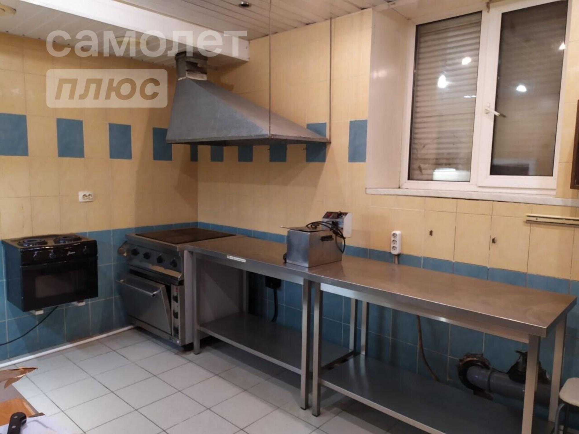 Купить торговое помещение за 10 700 000 рублей на Широтная улица, 159