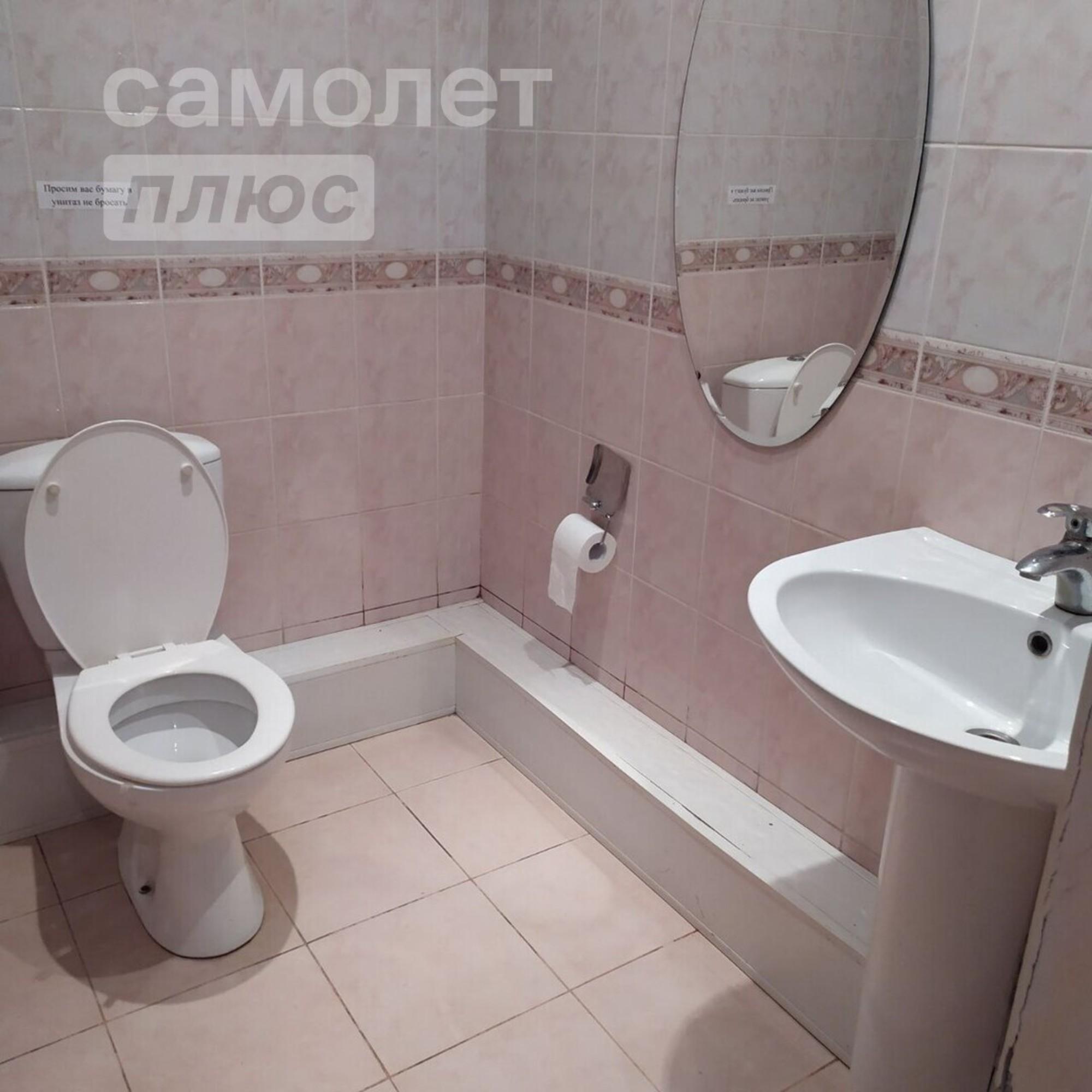 Купить торговое помещение за 10 700 000 рублей на Широтная улица, 159