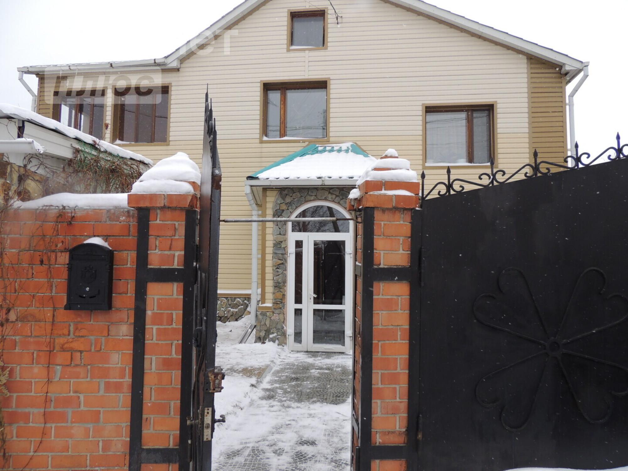 Купить дачу, дом, коттедж за 15 500 000 рублей на Солнечная улица, 11