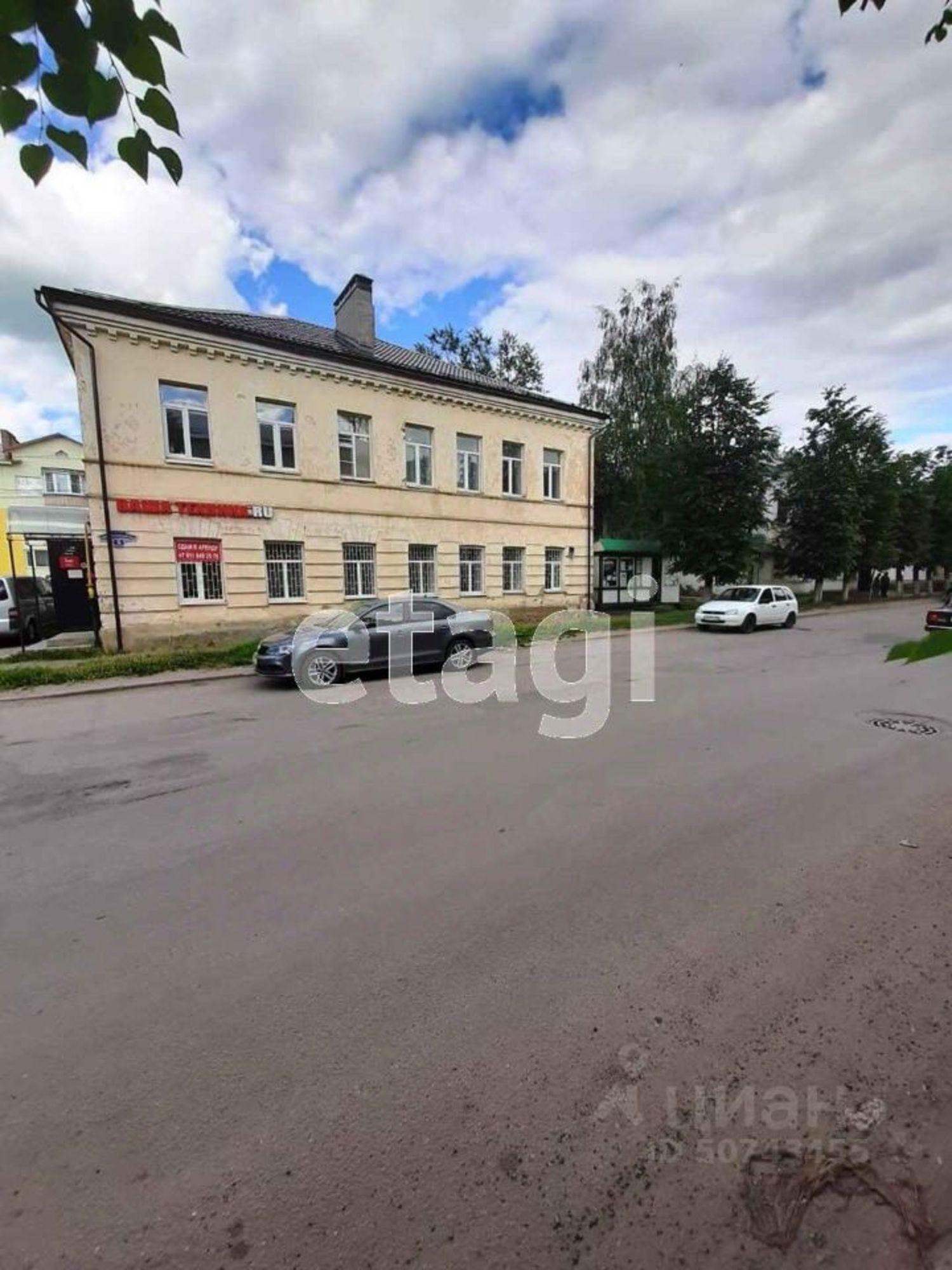Купить торговое помещение за 3 095 040 рублей на Санкт-Петербургская улица, 5