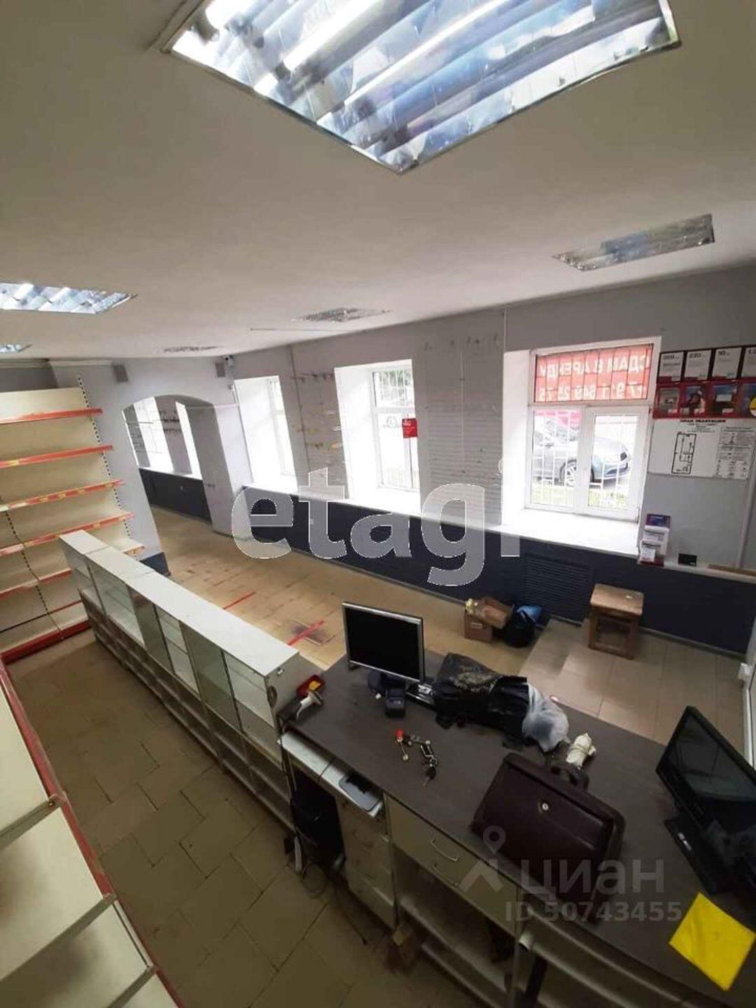 Купить торговое помещение за 3 095 040 рублей на Санкт-Петербургская улица, 5