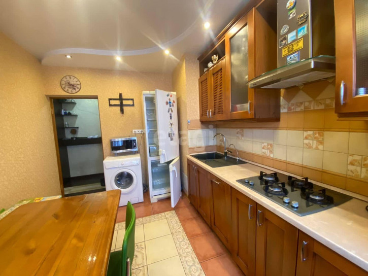 3-комн квартира Чернышевского, 80