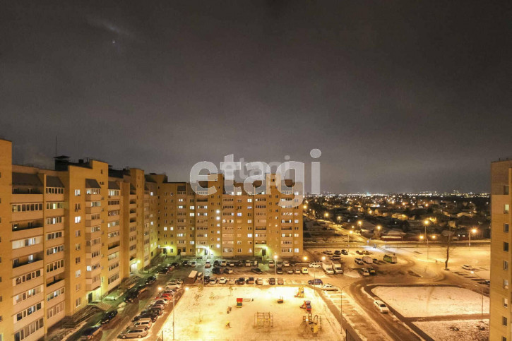 2-комн квартира Избышева, 8