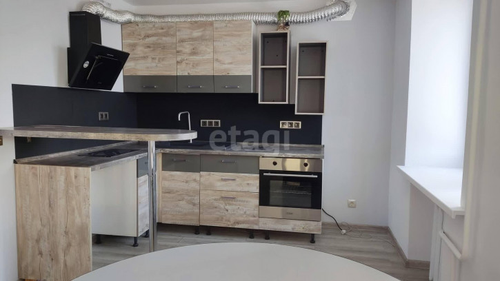 2-комн квартира Малыгина, 58