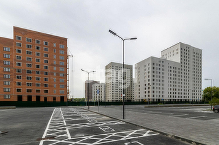 2-комн квартира Республики, 204/11