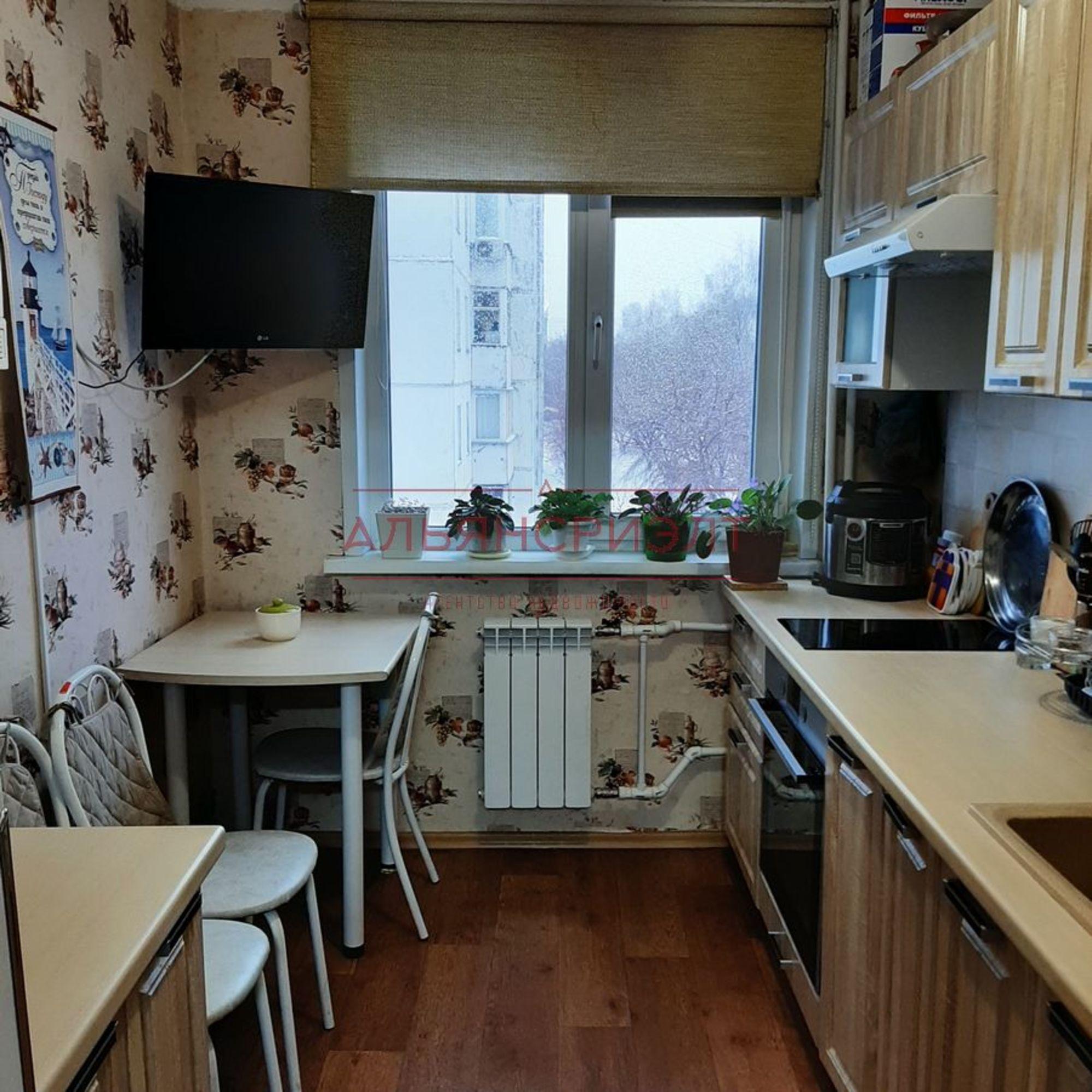 Купить квартиру за 4 450 000 рублей на ул. Выборная,101/3