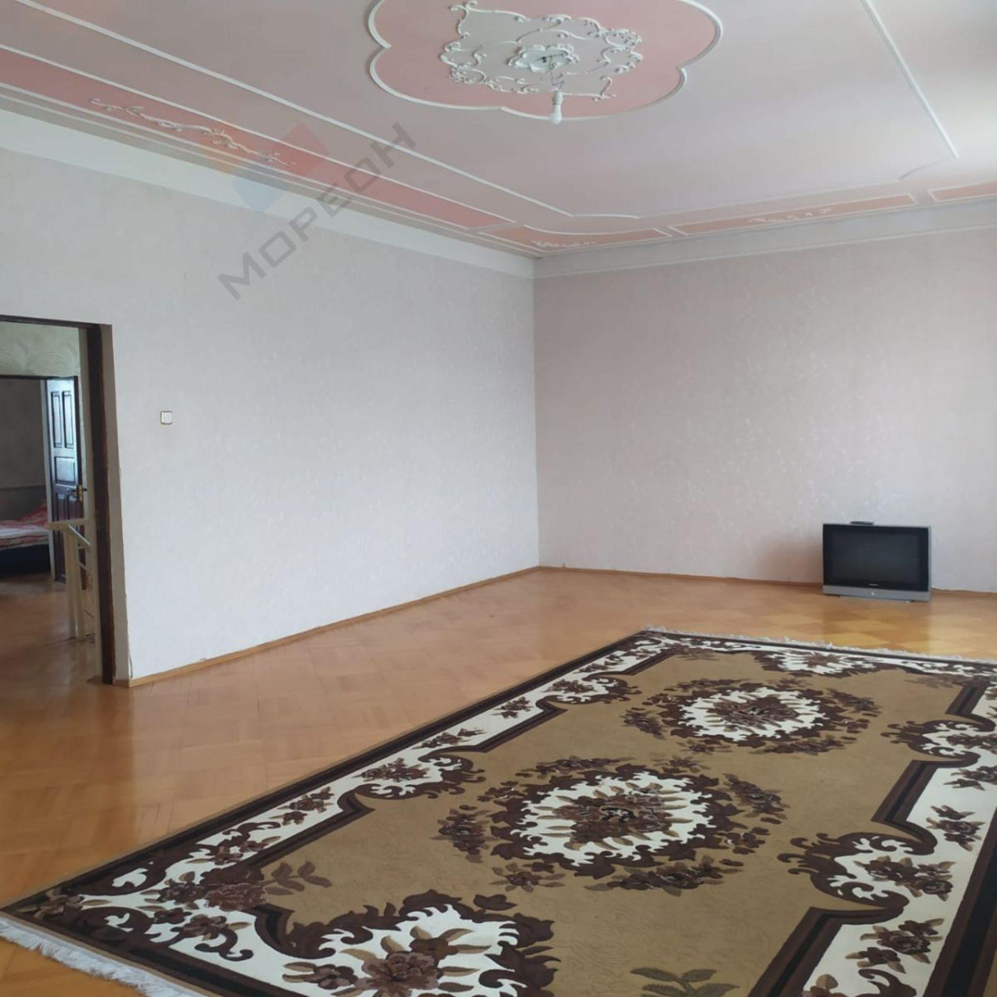 Купить дачу, дом, коттедж за 15 500 000 рублей на Дмитрия Пожарского ул, 1/2