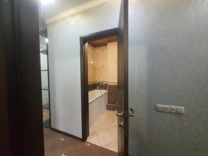 2-комн квартира Крупской улица, 101