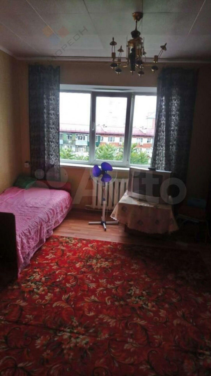 Комната Атарбекова ул, 52