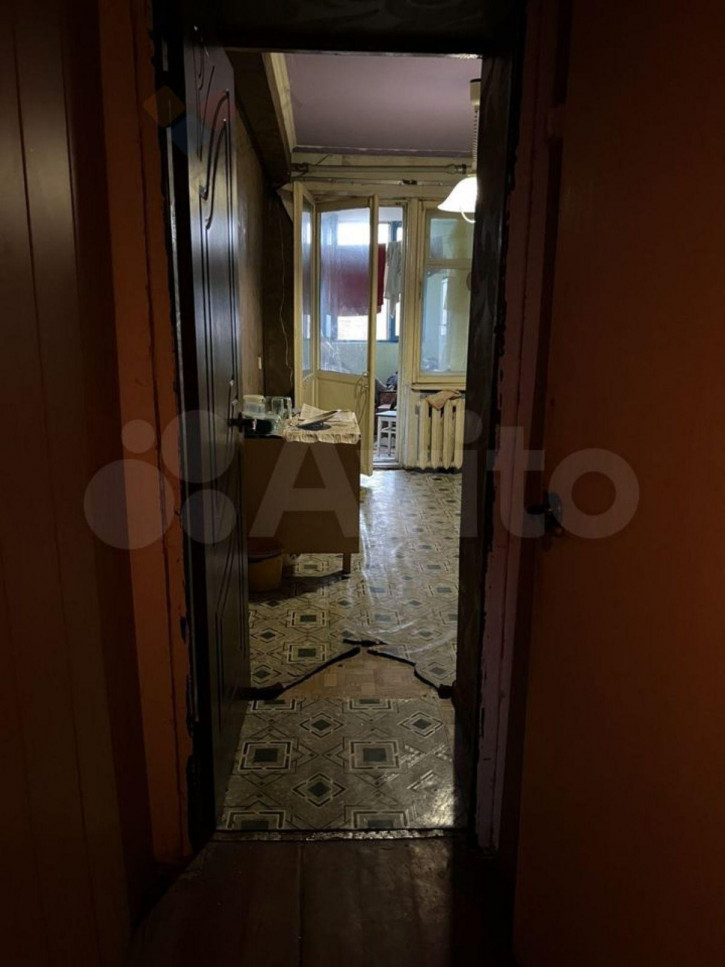 4-комн квартира Светлая ул, 7