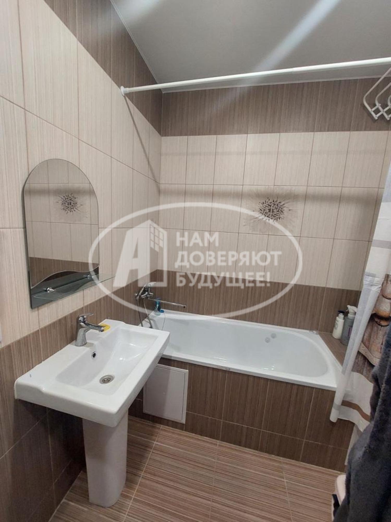 Купить квартиру за 4 280 000 рублей на улица Адмирала Макарова, 23