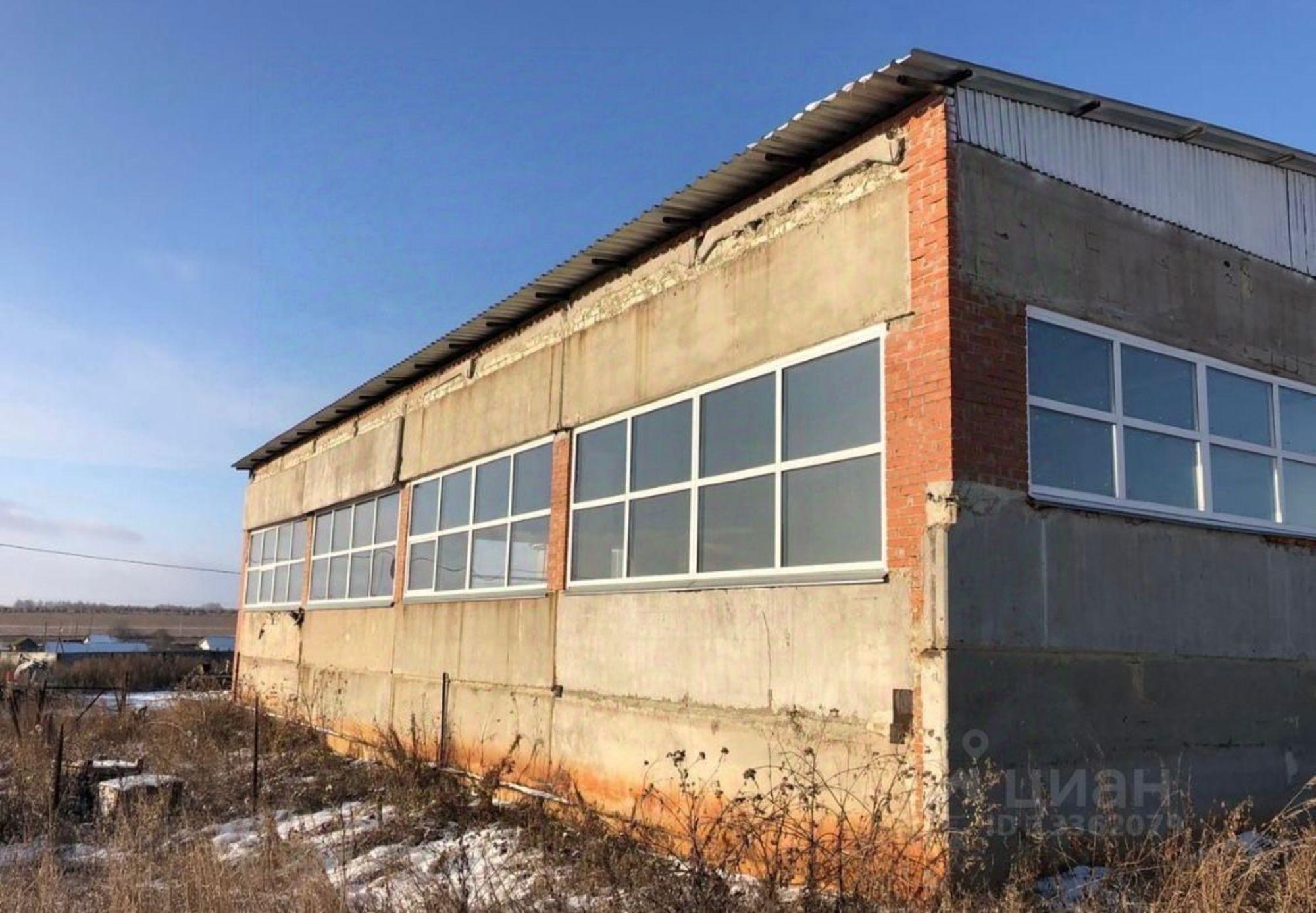 Сдать производственную площадь за 135 000 рублей на Аргаяшский район, посёлок Кировский, Центральная улица, 11
