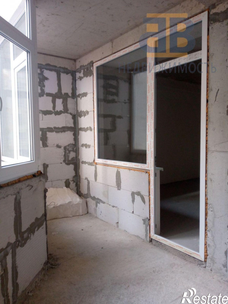4-комн квартира Репина ул, 1б