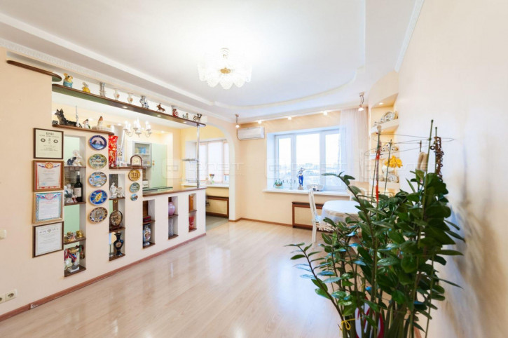 3-комн квартира ул. Патриса Лумумбы, дом 58